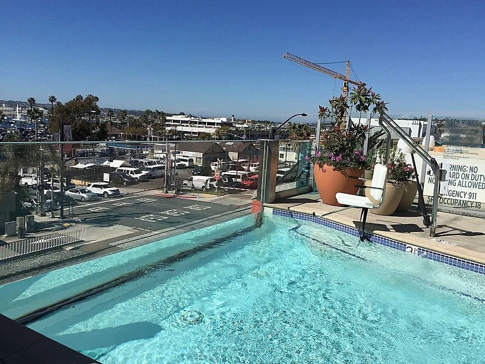 Hotel Corporate Suites In Downtown 2*