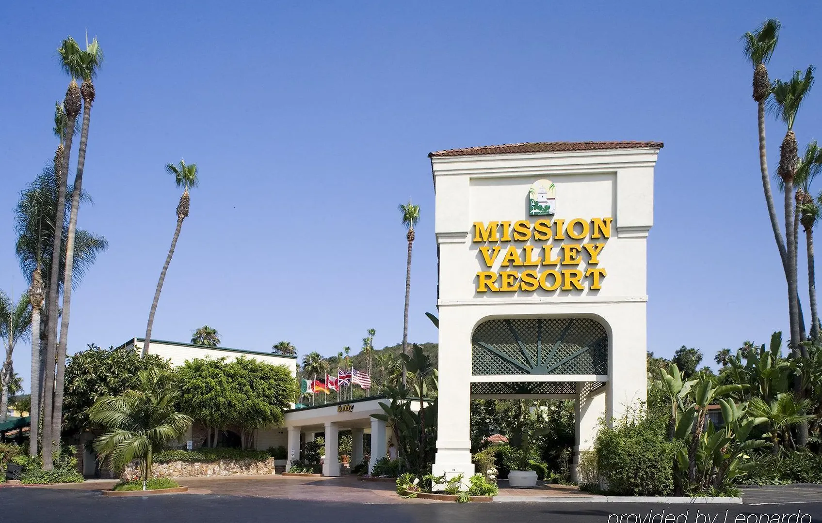 Mission Valley Hotel 3*