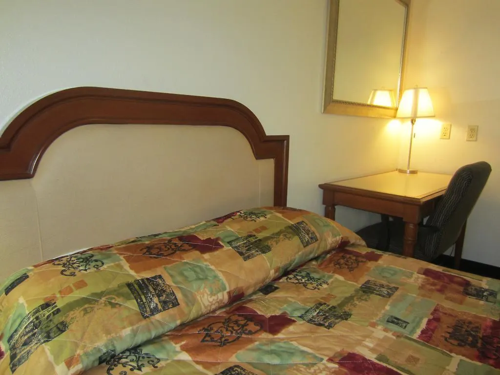 West Park Inn- Extended / Weekly Rates Available 여관