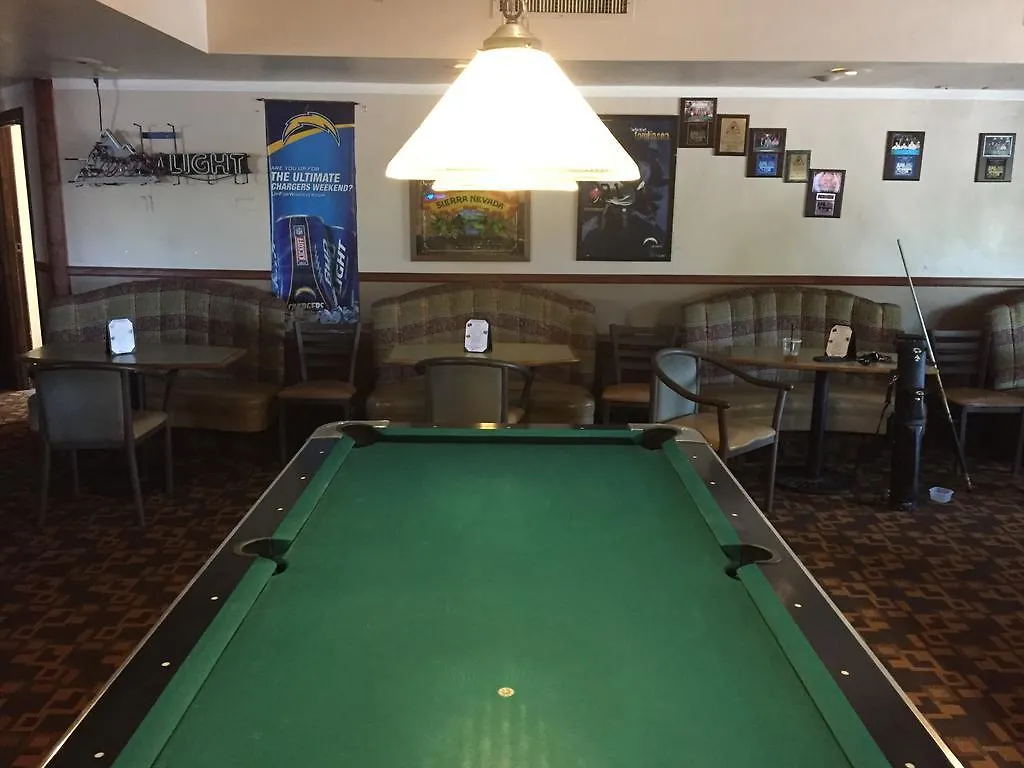 Mission Valley Hotel 3*