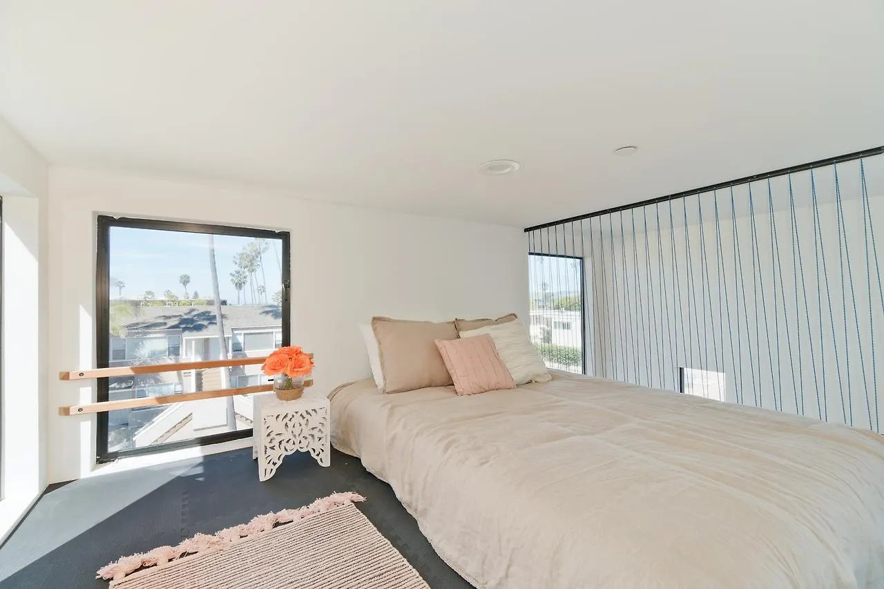 Modern Steps To The Casa vacanze San Diego