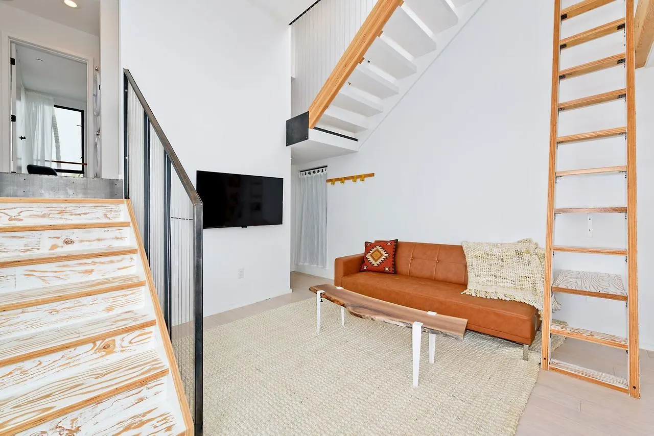 New House, Steps To San Diego