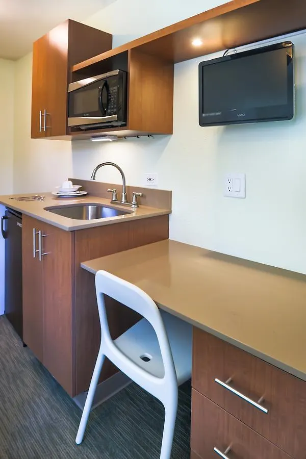 Vantaggio Suites 2*