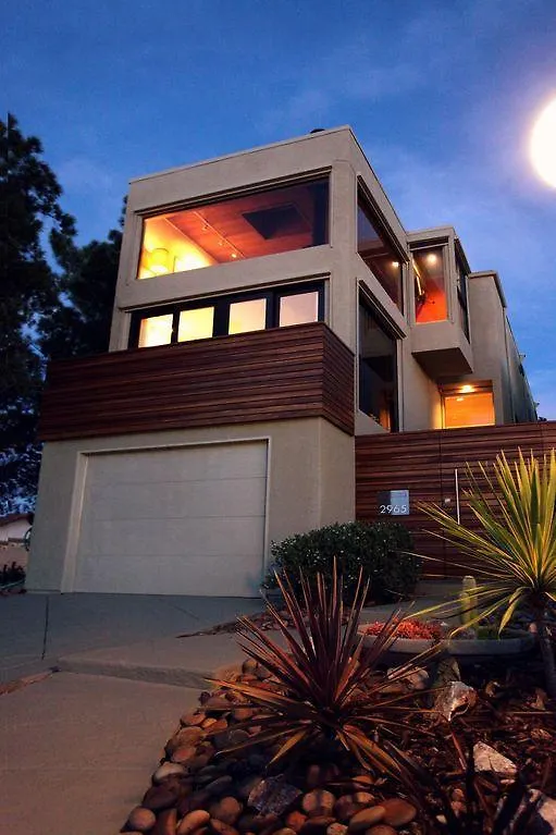 Holiday home Bay View Modern - A Vhc Exclusive *