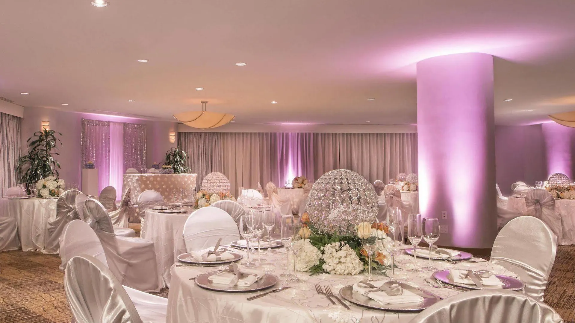 Hotel Doubletree By Hilton Circle 3*