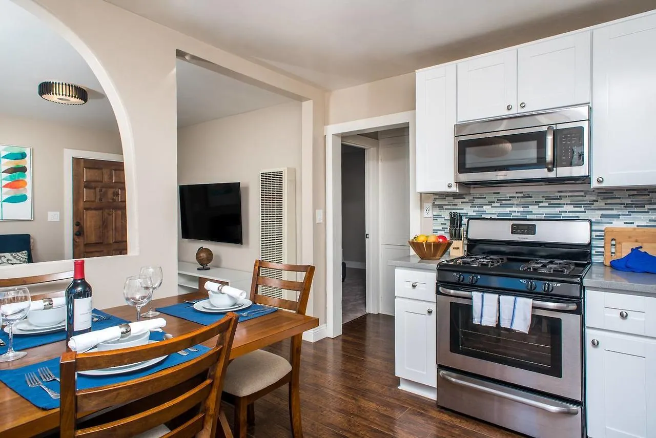 Charming 3br/2ba Craftsman By Domio Holiday home *