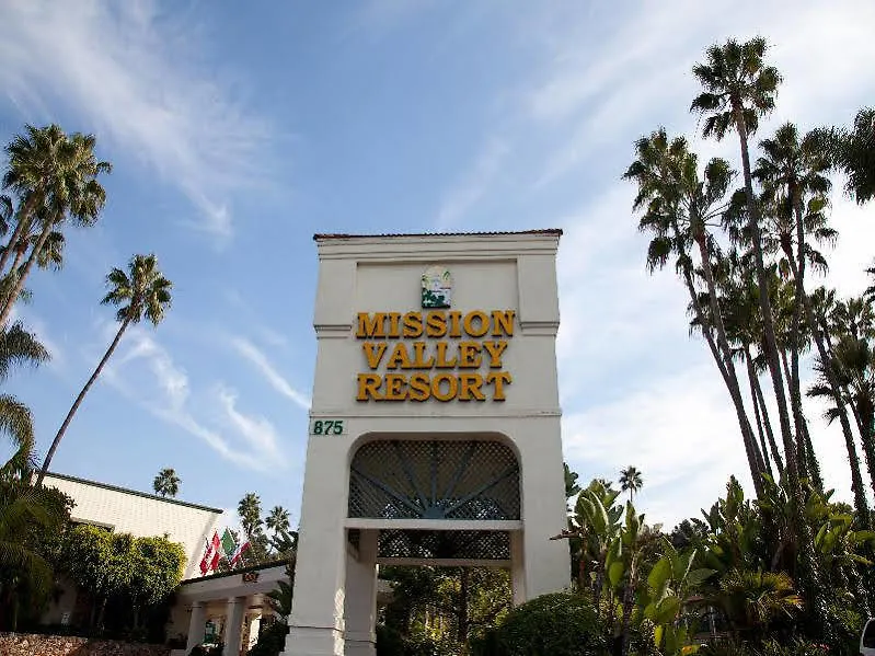 Mission Valley Hotel 3*