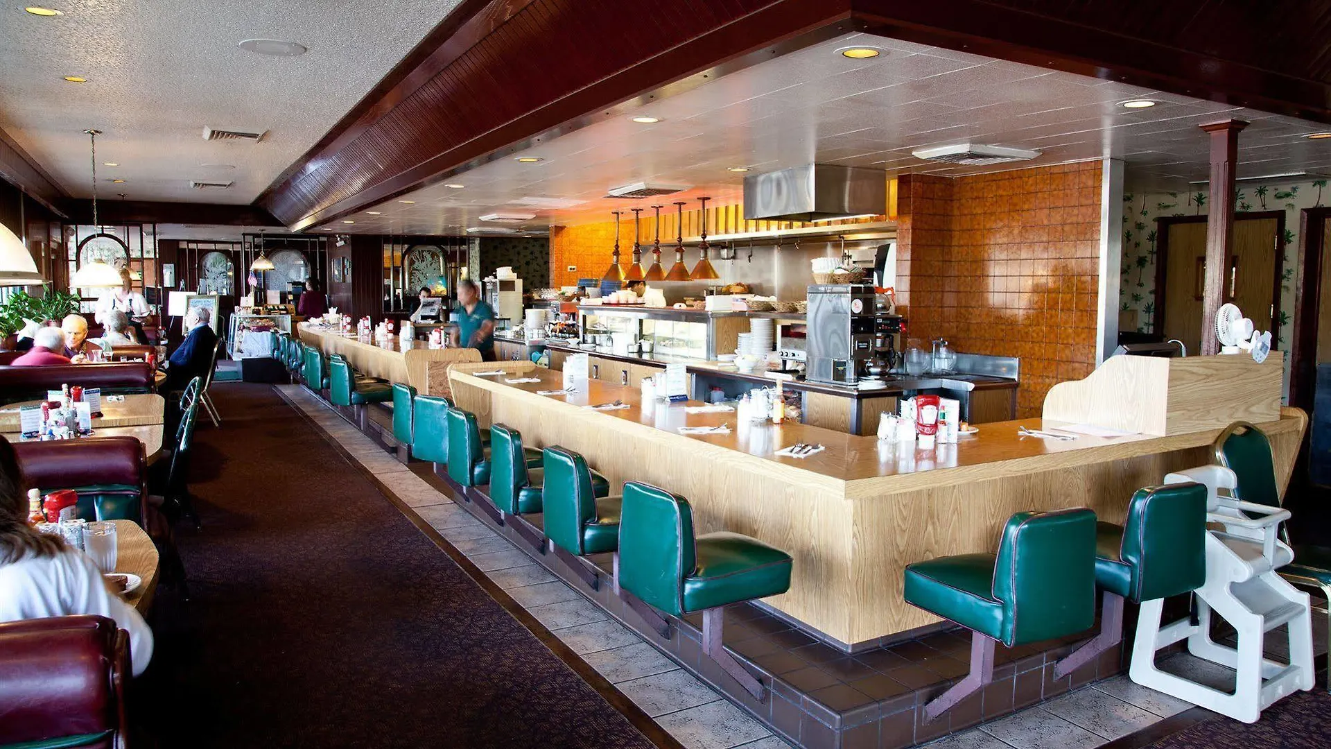 Hotel Mission Valley 3*