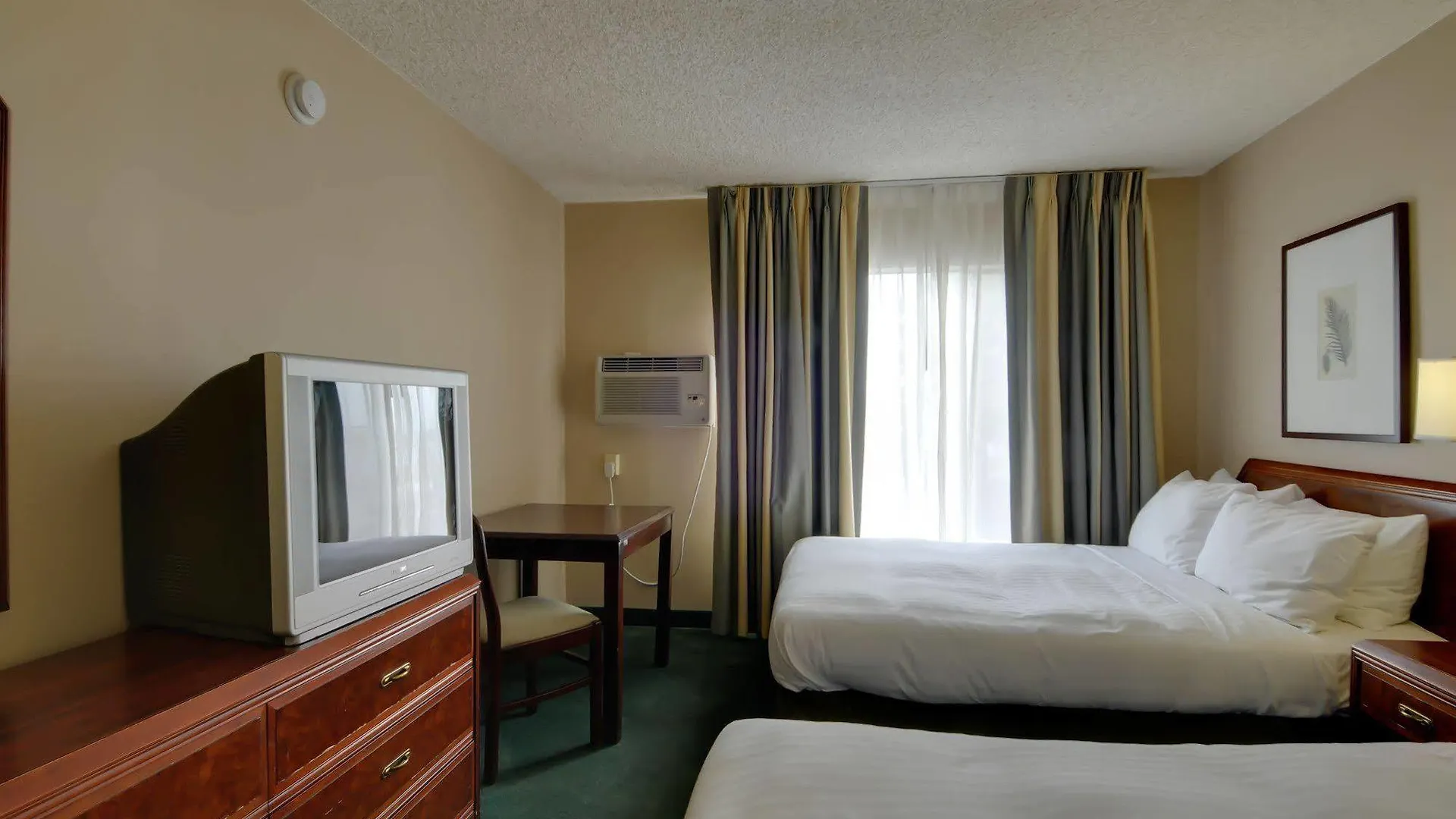 Sea Harbor - Hotel San Diego