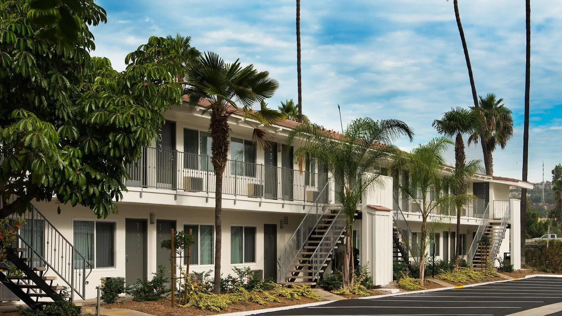 Hotel Iris - Mission Valley-san Diego Zoo-seaworld