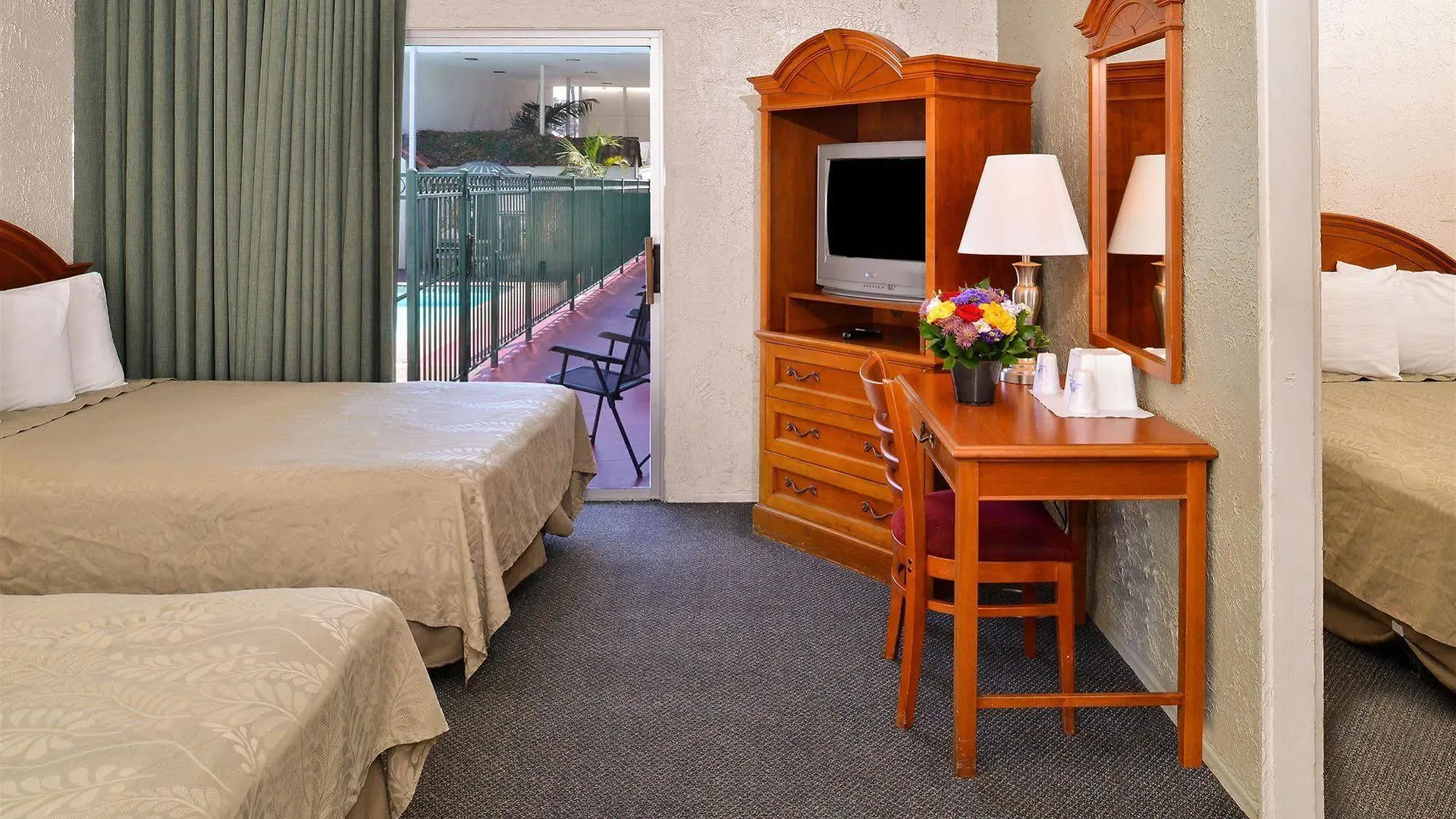 Hotel Americas Value Loma
