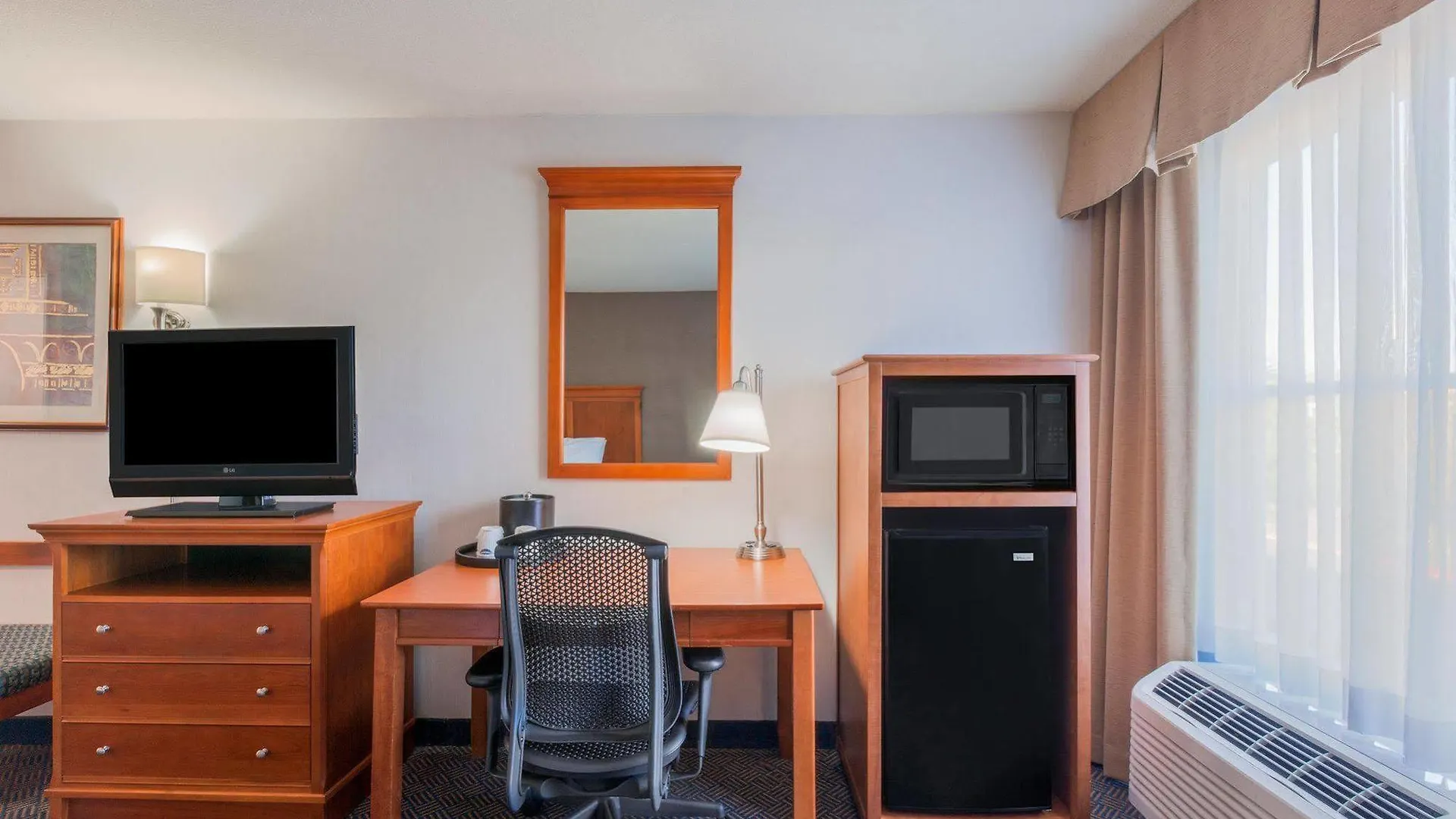Springhill By Marriott Mission Valley 3*