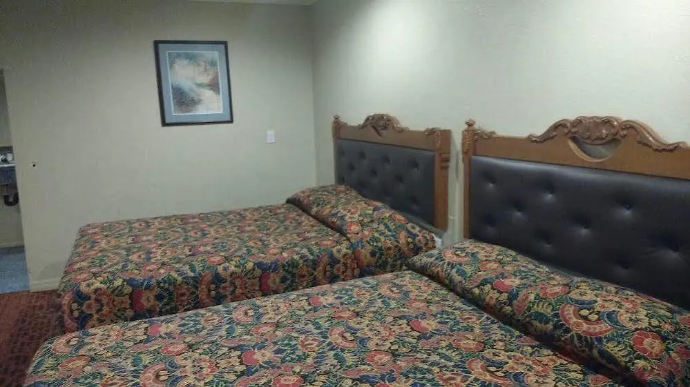 La Petite Rouge Hotel 2*