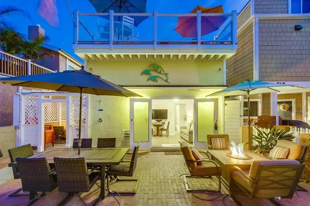 Roxy Beach House 2 Apartment