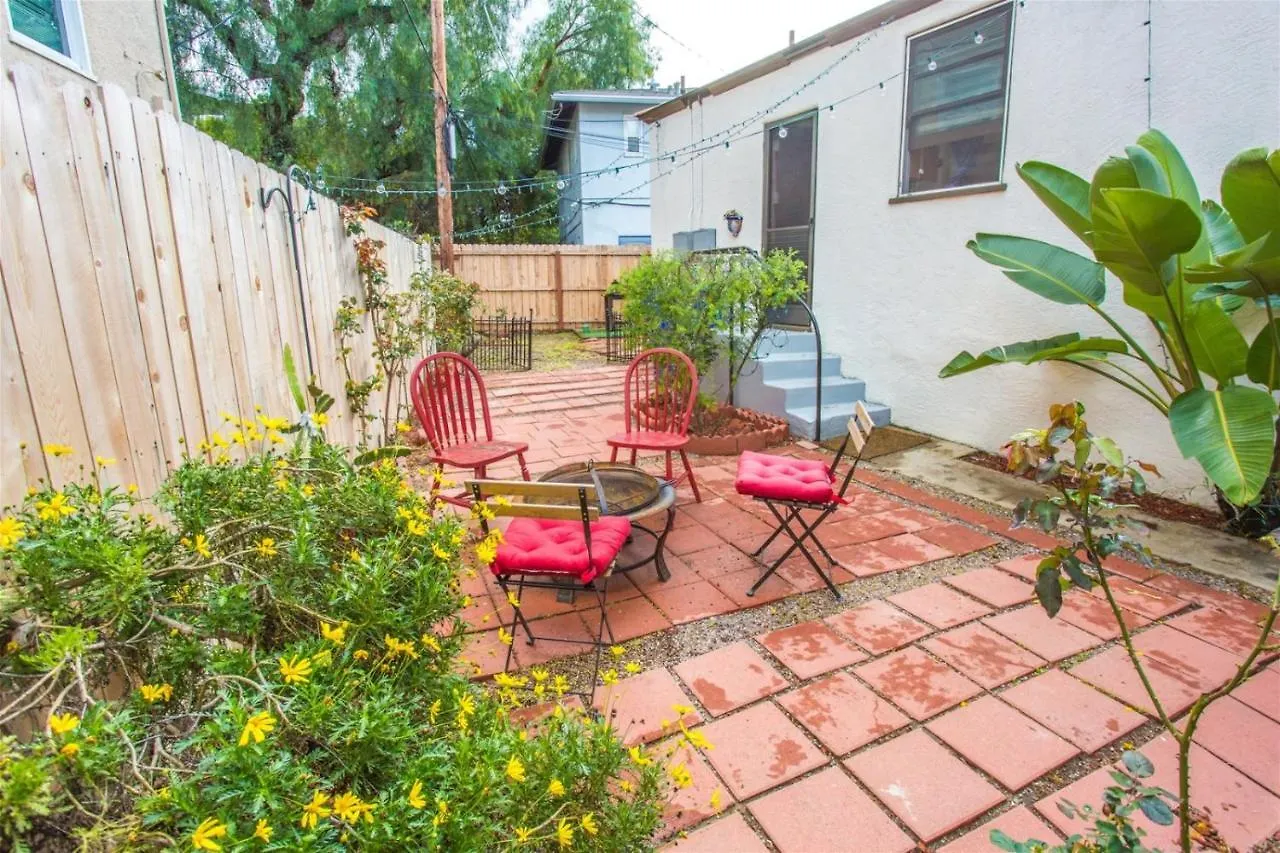 Aparthotel Orange Tree Cottages Downtown 3*