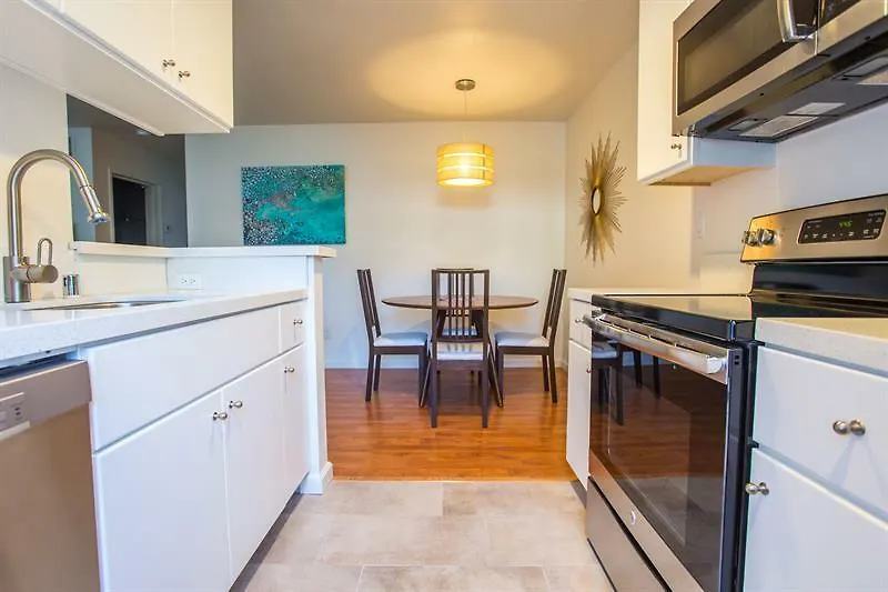 Smart 2br In Hillcrest By Sonder Hotel 3*