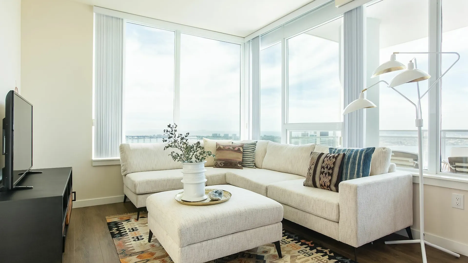 Stunning 3br In Downtown By Sonder Apartman *