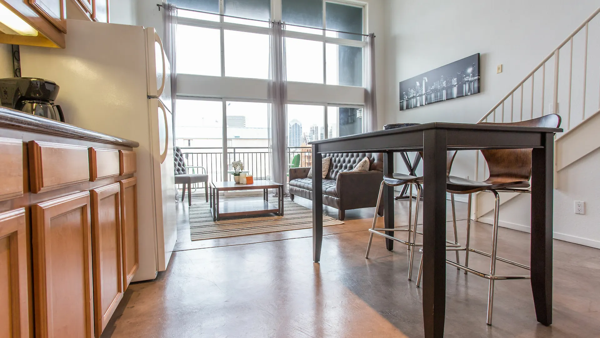 Bi Level 1br In Little Italy By Sonder