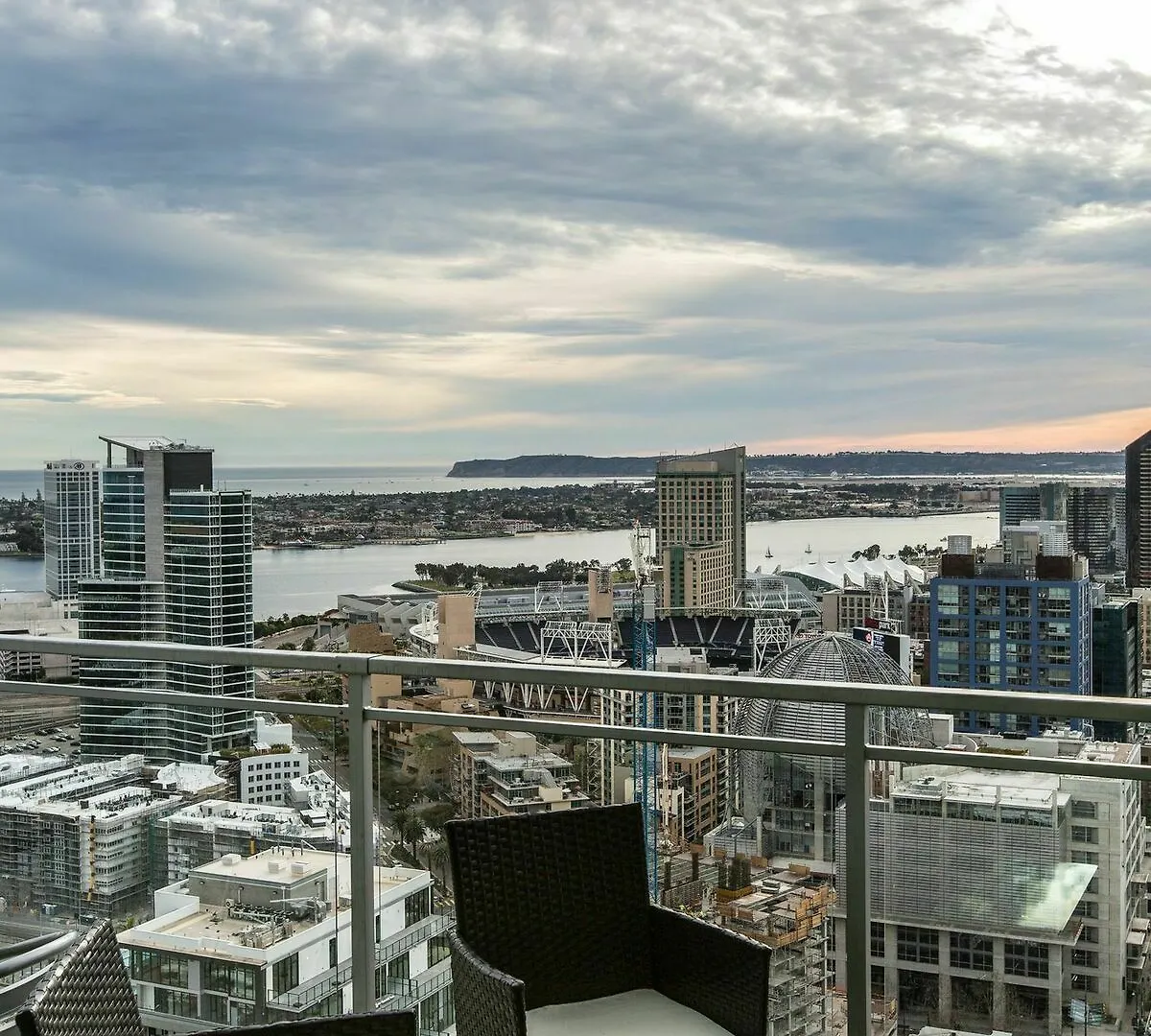 Luxurious 3br In Downtown By Sonder Apartment *