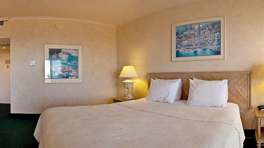 By The Sea, La Jolla Hotel