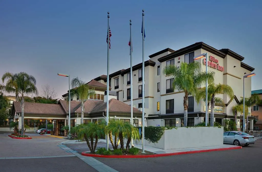 Hilton San Diego/del Mar אתר נופש 3*
