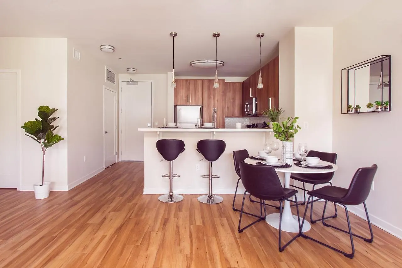 Sd Dazzling Apt Sleeps 6 * San Diego