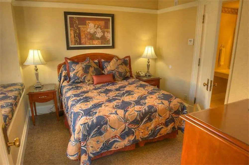 Gaslamp Plaza Hotel 4*