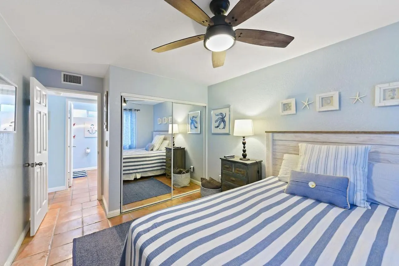 Luna Azul, Cozy Only Steps To Mission Beach! Free Internet Apartment *