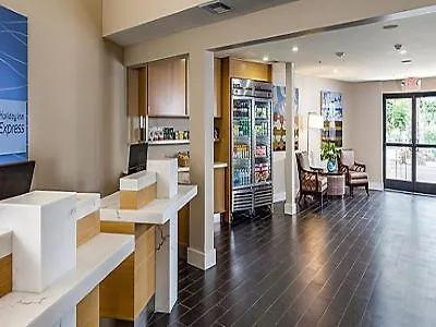 Holiday Express And La Jolla - Windansea Beach, And Ihg Resort