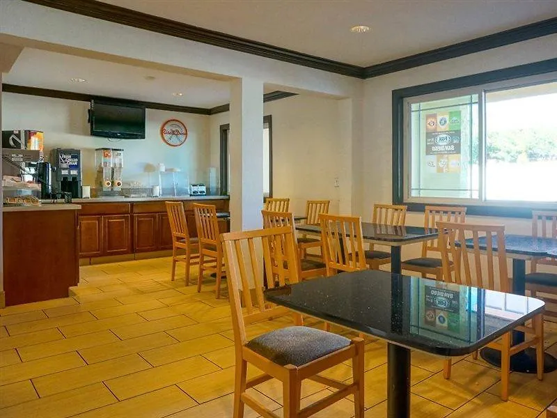 Hotel Howard Johnson By Wyndham Circle