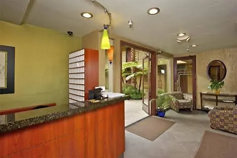 Hotel Quality Downtown North 2*