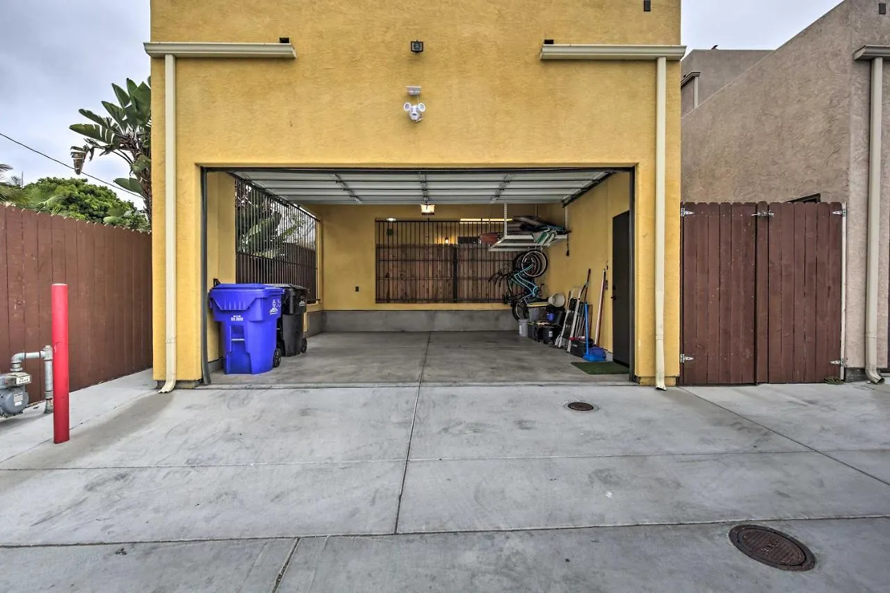 Sunny Socal Hideaway Less Than 2 Miles To Pacific Beach! Holiday home San Diego