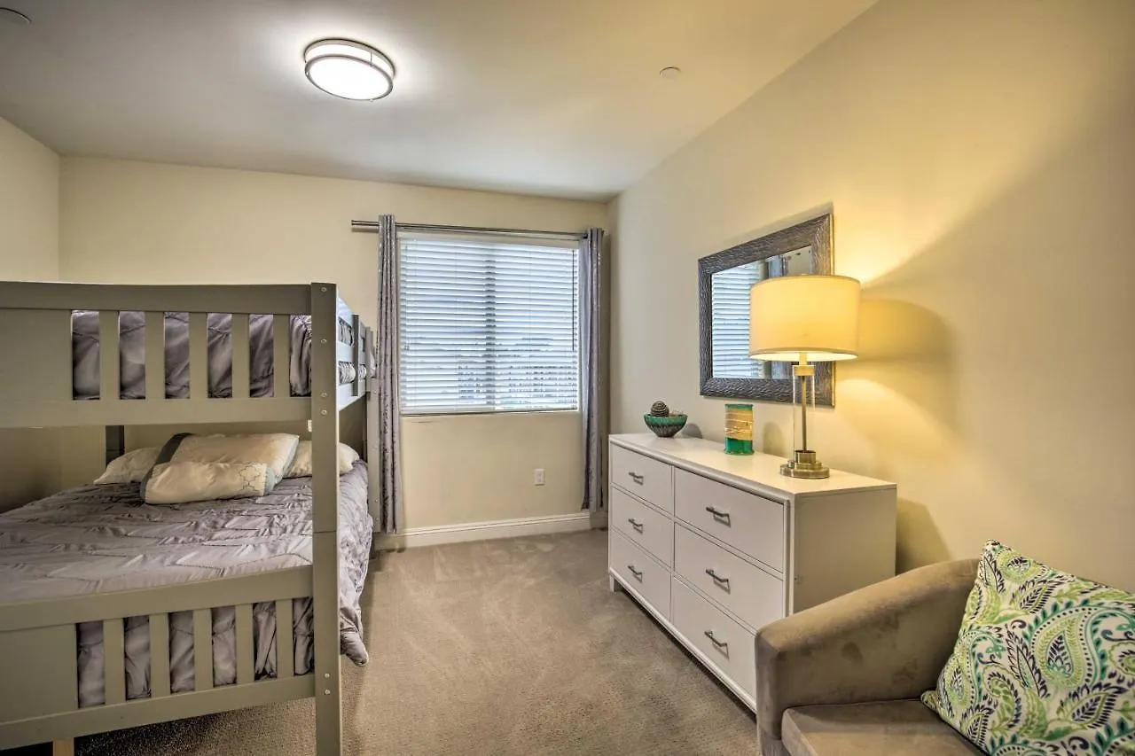 Sunny Socal Hideaway Less Than 2 Miles To Pacific Beach! Holiday home *