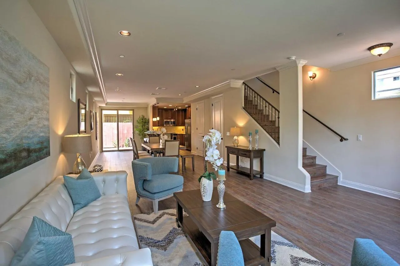 Sunny Socal Hideaway Less Than 2 Miles To Pacific Beach!