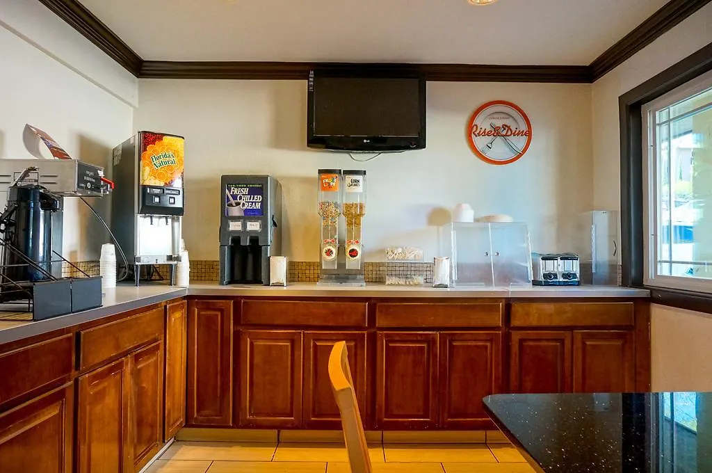 Hotel Howard Johnson By Wyndham Circle San Diego