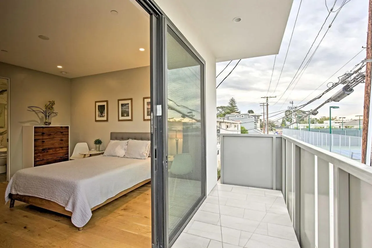 Chic Coronado Retreat With Patio And 4 Cruiser Bikes! *
