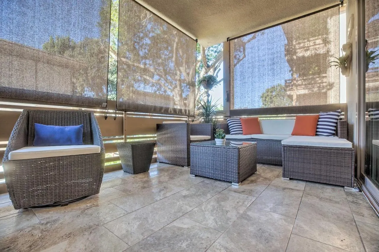 Contemporary Gem With Community Pool! San Diego