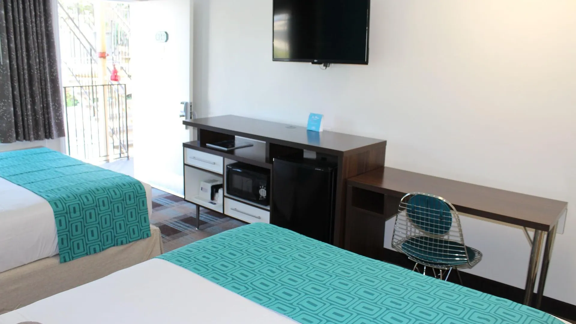 Howard Johnson By Wyndham Circle San Diego