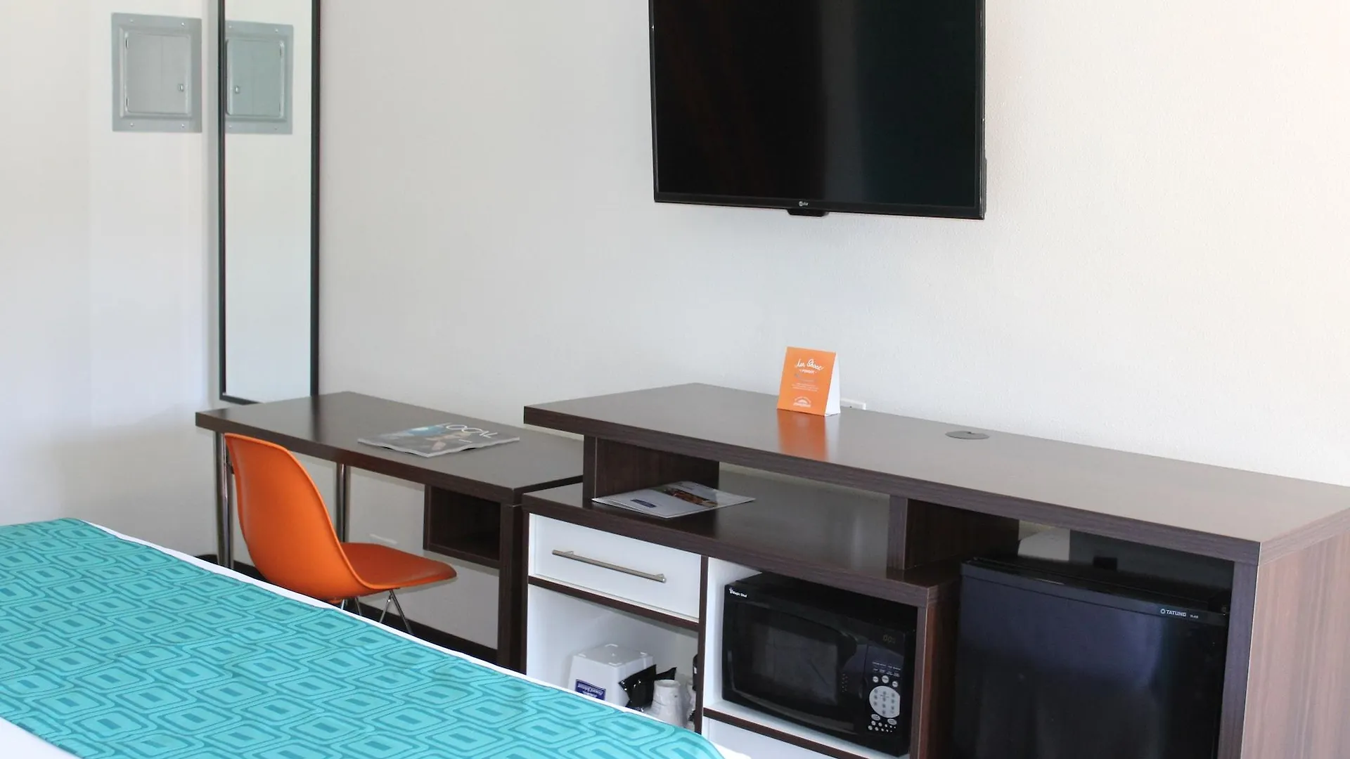 Howard Johnson By Wyndham Circle 3* San Diego