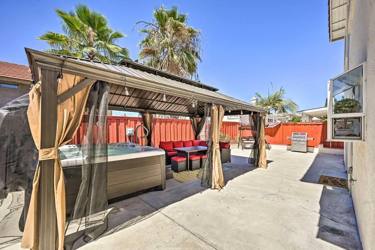 Sanctuary With Hot Tub And Large Patio!