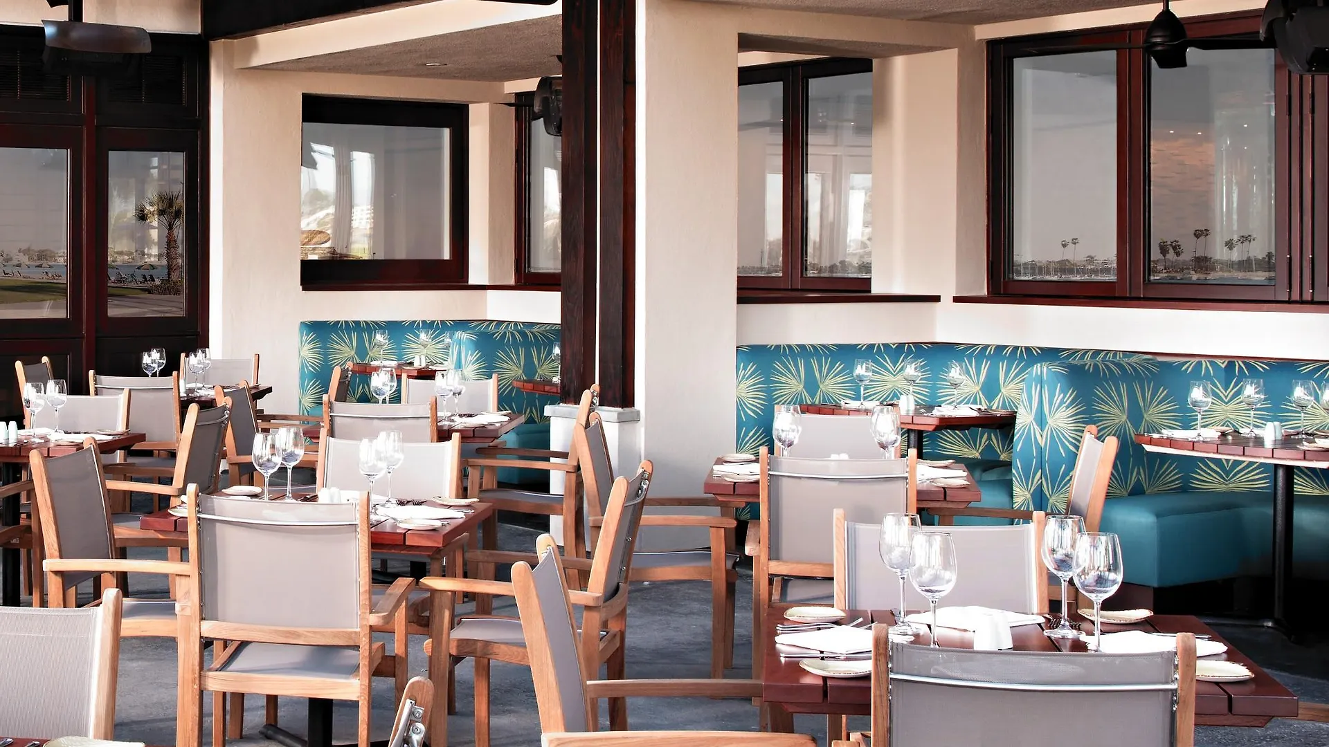 Hotel Catamaran And