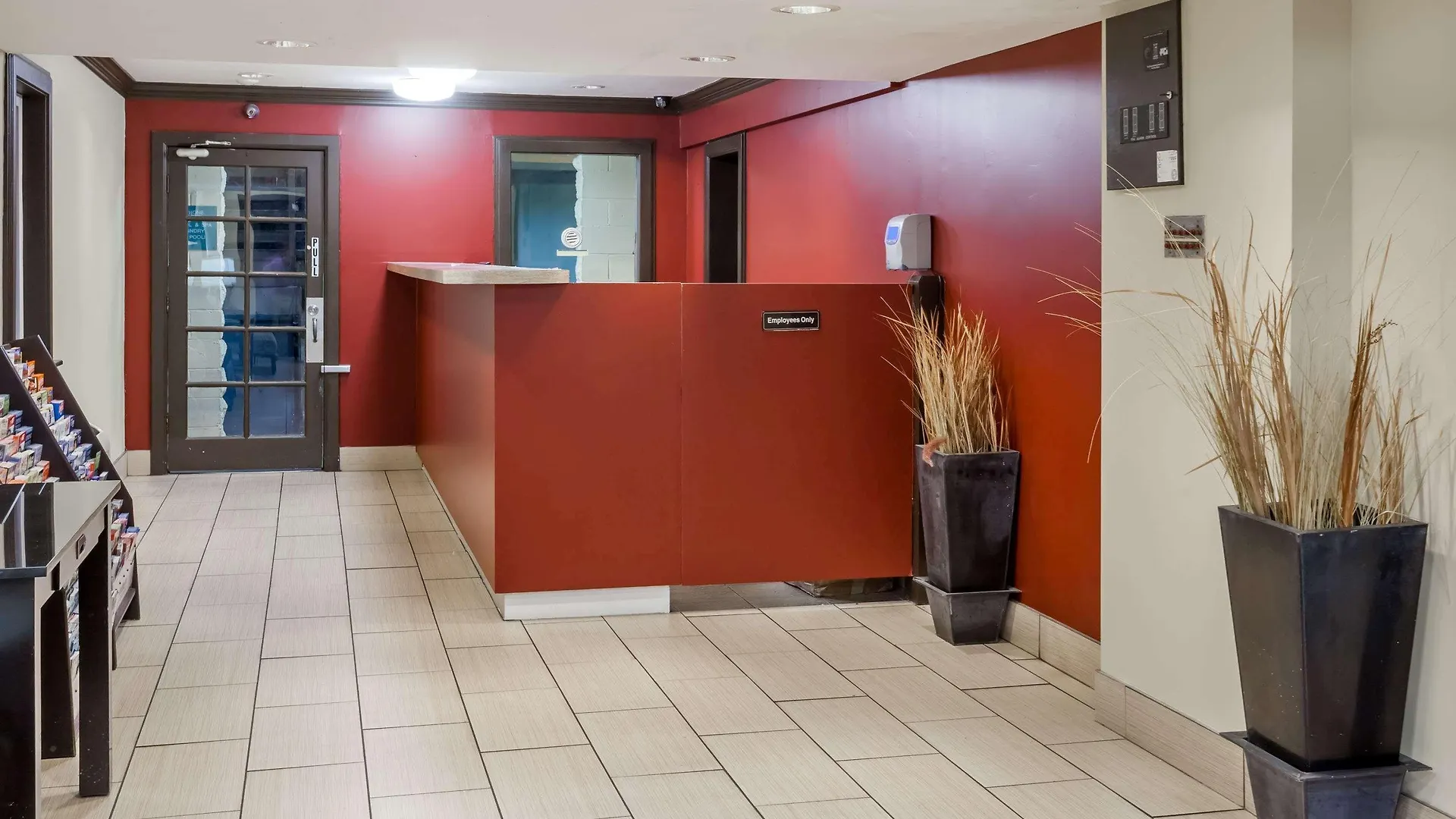 Howard Johnson By Wyndham Circle Hotel San Diego