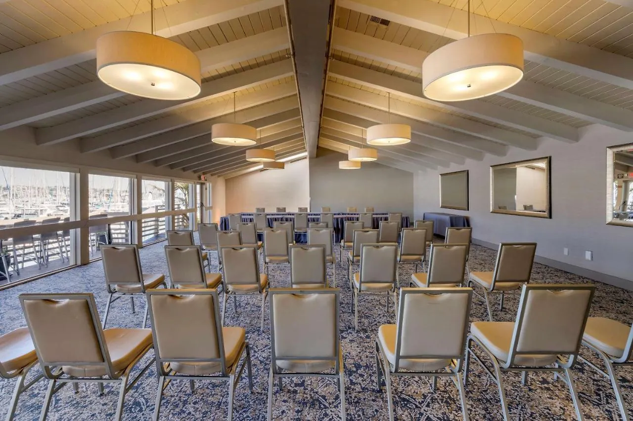 Western Island Palms & Marina Hotel 3*