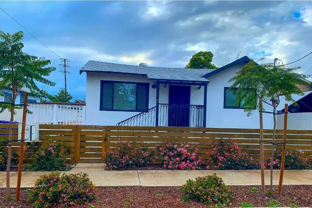 Holiday home Stunning Urban Minutes From Downtown