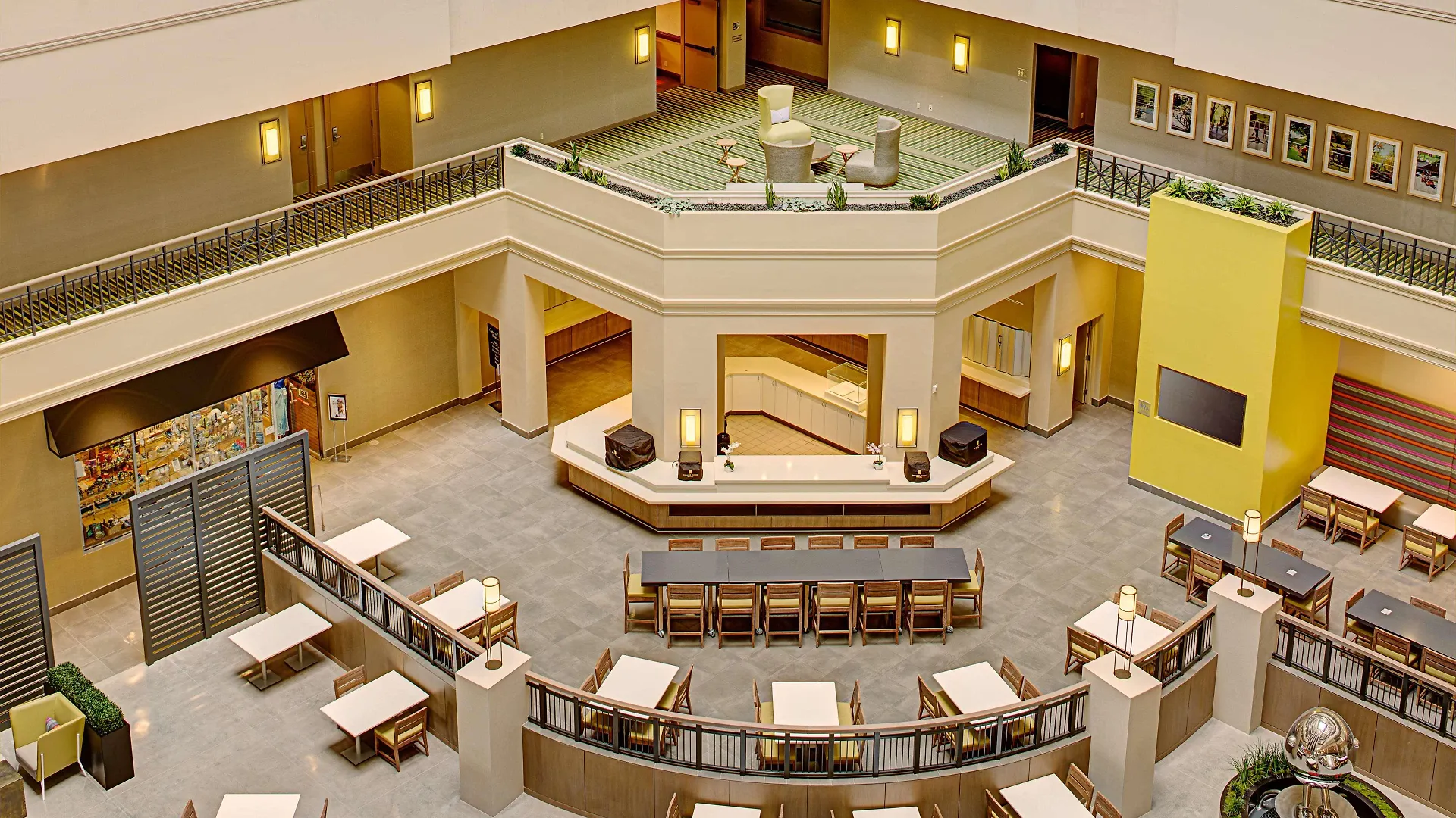 Embassy By Hilton Bay Downtown 3*