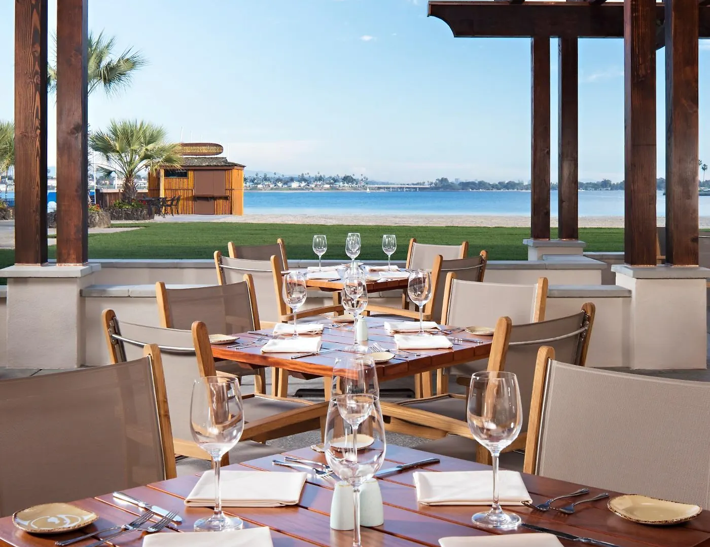 Hotel Catamaran And