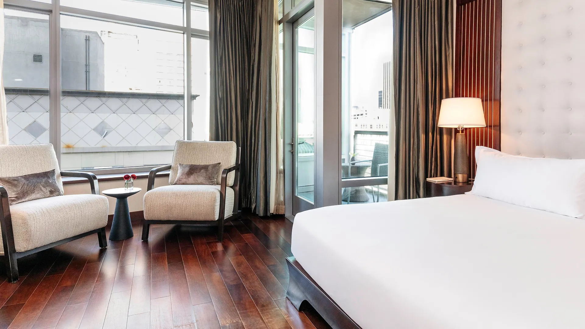 Hotell Alma Downtown, A Tribute Portfolio