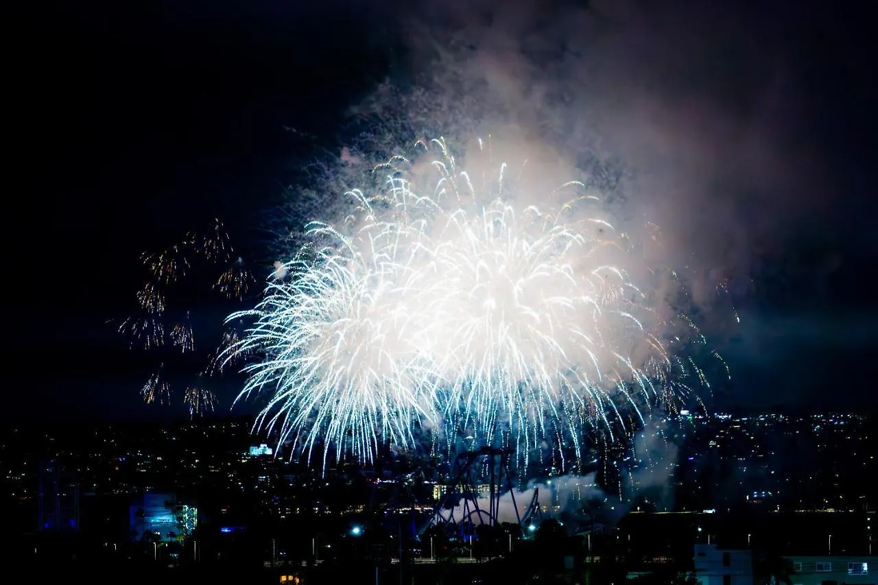 Ocean Beach Luxury + A Private Fireworks Show! Tatil Evi *