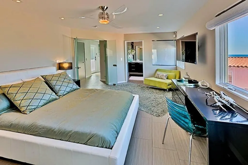 Crown Jewel In Mission At Ocean Front Walk 度假居