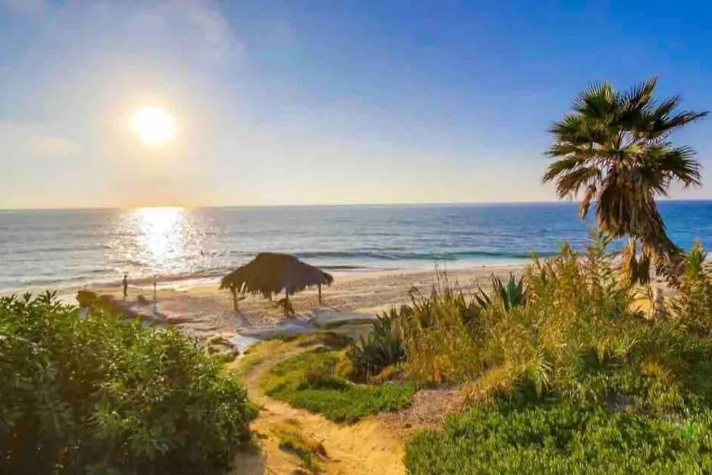La Jolla Townhouse Steps Away From Windansea Nyaraló
